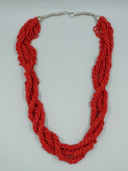 Necklace multirang interlaced coral beads,...