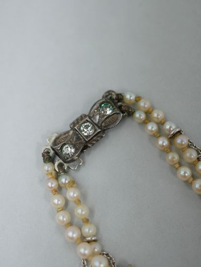 null Necklace with two rows of pearls, some of them probably fine. The clasp in silver...