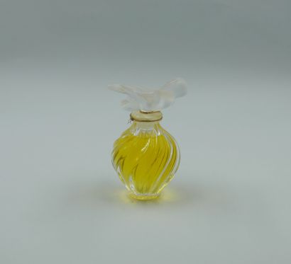 null NA RICCI " L'air du Temps ", crystal bottle, dummy. Twisted body, stopper with...