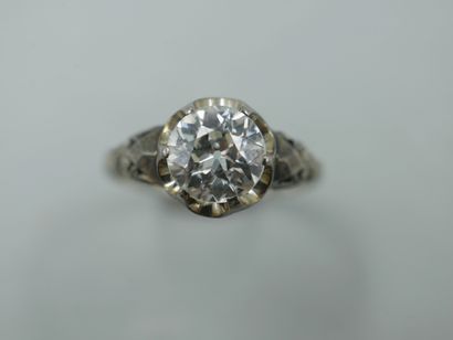 null Solitaire ring in 18k white gold with a 1ct old cut diamond. PB : 1,80gr. TDD...