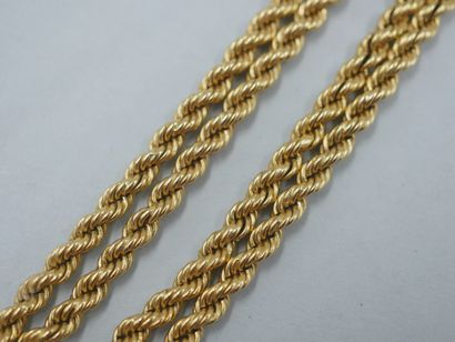null 18k yellow gold rope chain. Period 1970. Weight : 20gr.