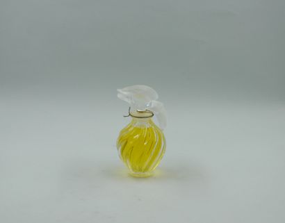 null NINA RICCI " L'air du Temps ", crystal bottle, twisted body, stopper with two...