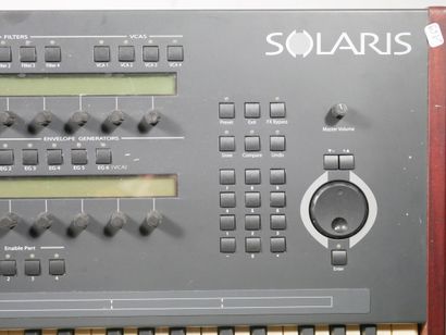  Synthesizer brand SOLARIS John Bowen Synth Design 00202. 
Seems to be in good condition...