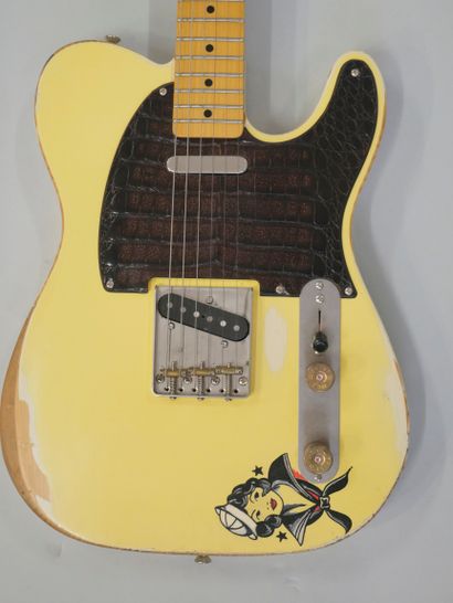  Anonymous Solidbody electric guitar model Telecaster Blonde finish. 
Good condition,...