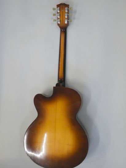  Höfner Hollowbody guitar ca. 1960. 
Non-original mechanics, several small holes...