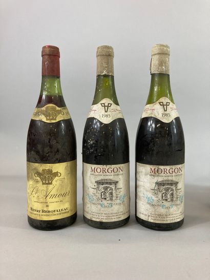 null Lot of 12 bottles including : 

- One bottle ALOXE-CORTON Moillard 1989 - Level...