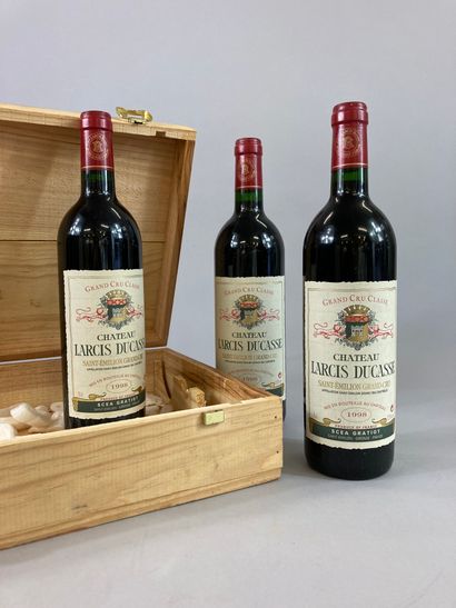 null Lot of 3 bottles CHÂTEAU LARCIS DUCASSE Saint-Emilion Grand cru 1998 - Perfect...