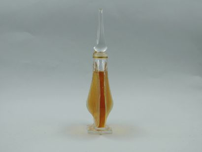 null GUERLAIN "Chamade". 

Glass bottle in the shape of a heart. Titled Chamade and...