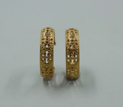 null Pair of 18k yellow gold hoop earrings. 

Weight : 5,80gr.