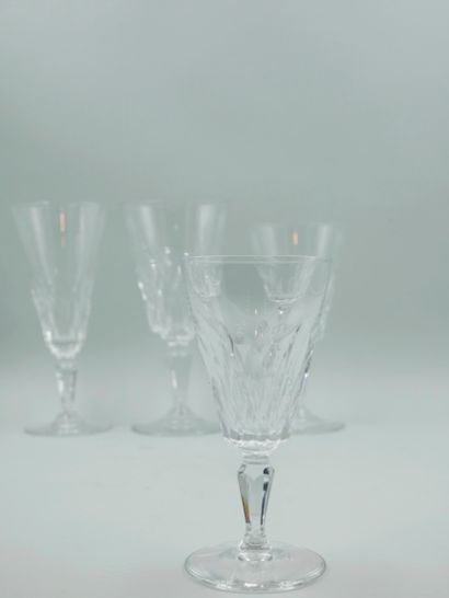 null 
BACCARAT. Part of service of glasses out of cut crystal including 12 flutes...