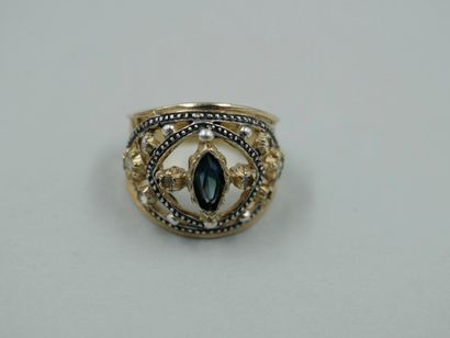 null Ring in 9k yellow gold with colored stones.

 PB : 4,80gr. TDD 53.