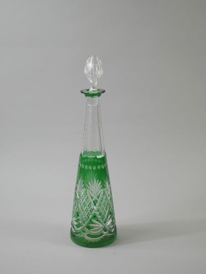 null In the taste of SAINT-LOUIS.

Carafe in green cut crystal and its stopper.

Height....