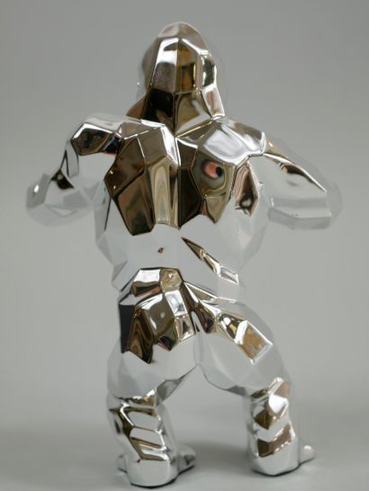 null Richard ORLINSKI (1966). Kong.

Sculpture in silver resin representing a monkey....