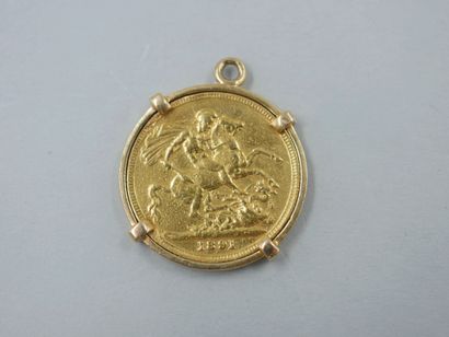 null Souverain en or jaune 18k, Victoria , année 1891. 

Monté en pendentif sur or...