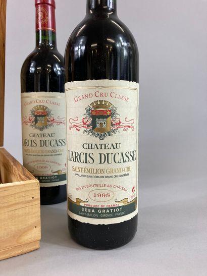 null Lot of 3 bottles CHÂTEAU LARCIS DUCASSE Saint-Emilion Grand cru 1998 - Perfect...