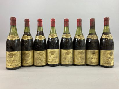 null Lot of 8 bottles including : 

- 6 bottles BEAUNE Henri Rebouillau 1981 - Various...