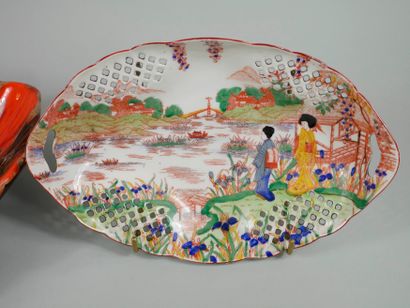null Lot including: - a porcelain fruit bowl decorated with a bucolic scene (Czecho...