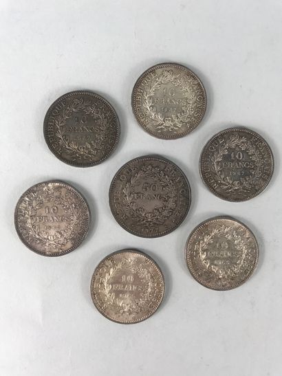 null Lot of silver coins 10frs and 50frs. 1965 and 1967.

Weight: 179,80gr.