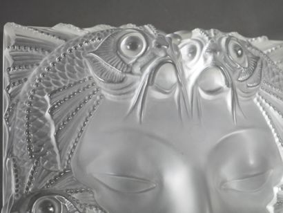 null 
René Lalique (1860 -1945)




"Mask of a woman 




Panel of molded glass and...