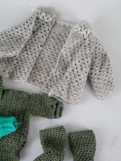 null Lot of knitted doll clothes including: a gray jacket + green sweater and matching...