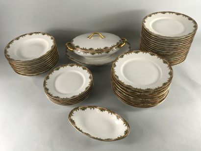 null LIMOGES 

Part of table service in porcelain with fruit decorations including:...