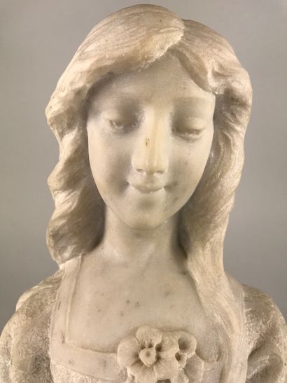 null LEBRUN (XIX-XXème siècle). Sculpture en marbre blanc représentant un buste de...