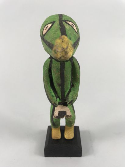 null Statuette head in the shape of a butternut squash of a kachina doll, spirit...