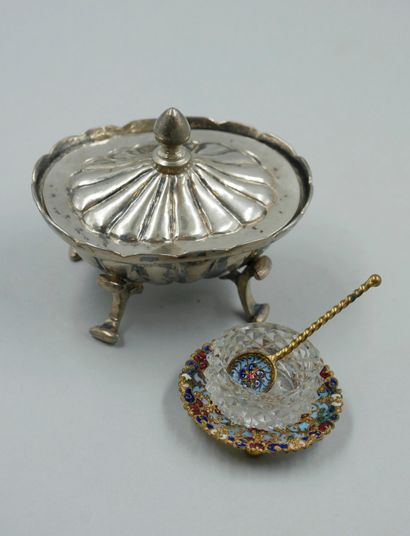 null Lot including foreign silver sugar pot, Russian metal salt shaker and cut crystal.

Weight...