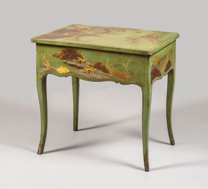 null Dressing table in lacquered wood and Chinese lacquer panels decorated with scenes...