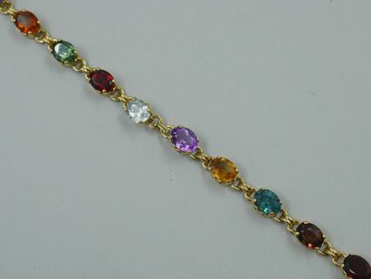 null STERN. 

Bracelet line in yellow gold 18K decorated with fine stones such as:...