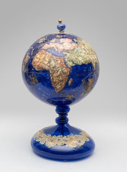 null Rarissime globe terrestre en verre soufflé et sablé de Murano couleur cobalt...