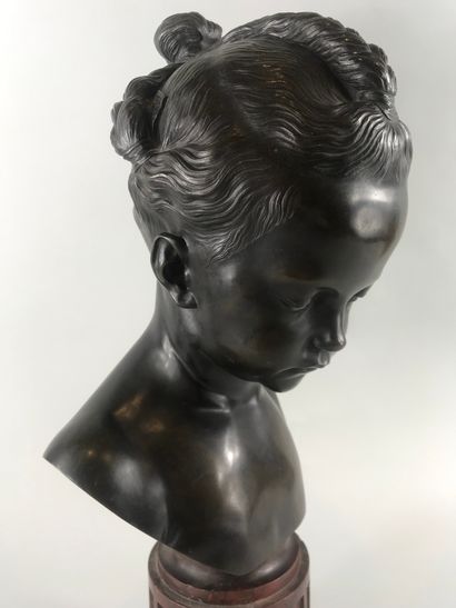 null French school of the 19th century

Bust of a young girl with braids

Proof in...