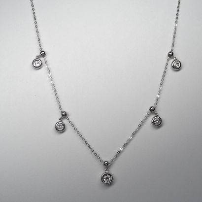 null Necklace Pampilles in 18k white gold set with five diamonds. 

PB : 2,75gr -...