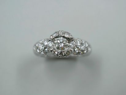 Beautiful 18k white gold effect ring topped...