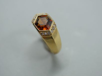 null 18k yellow gold ring set with a square citrine and a line of diamonds. 

PB...