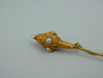 null Double lapel pin called Berthe pin in 18K yellow gold guilloche, decorated with...