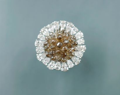 null Flower ring in 18k white gold, the pistil formed of briolette-cut diamonds,...