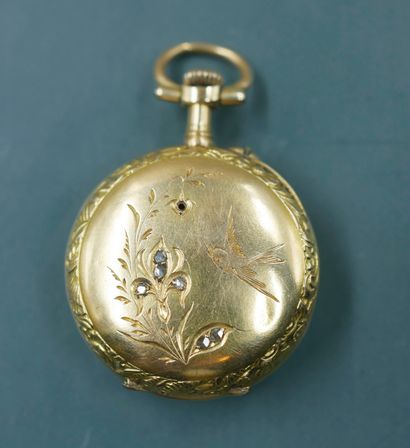 null Pocket watch in yellow gold with floral decoration and decorated with small...