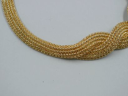 null Necklace in 18k yellow gold with scroll.

Weight : 54gr