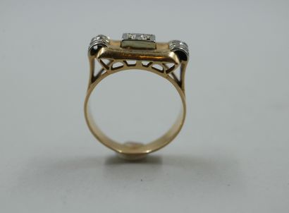 null Bridge ring in 18k yellow gold decorated with diamonds. 

Art deco period. 

TDD...