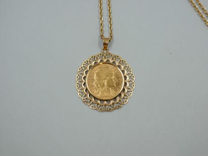 Pendant in 18k yellow gold decorated with...