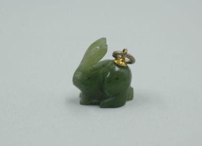 null Jade amulet pendant with a rabbit.

Height: 1,5cm.