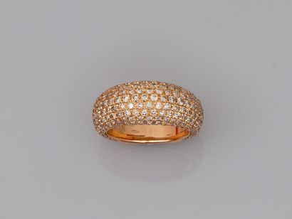 null Dome ring in 18k pink gold paved with diamonds. 

PB : 8,90gr. TDD : 52,5.