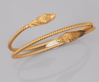 Bracelet of arm or ankle in yellow gold twisted...