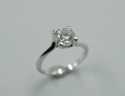 null Solitaire ring in 18k white gold set with a 1.17cts diamond in J / SI1 color...