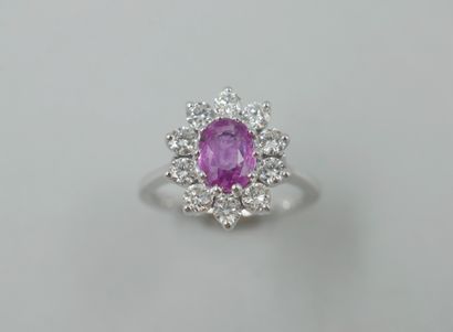 null Pompadour ring in 18k white gold with a pink sapphire of 1.50cts in a diamond...