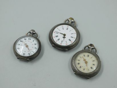 null Lot of silver and metal watches.