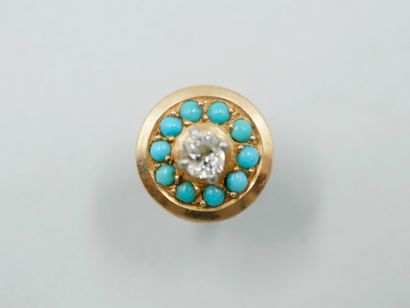 null An 18k yellow gold earring (can make Pins) decorated with turquoise cabochons,...