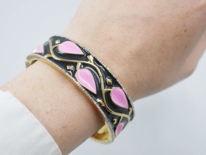 null Vermeil bracelet decorated with enamel with pink foliage branches on a black...