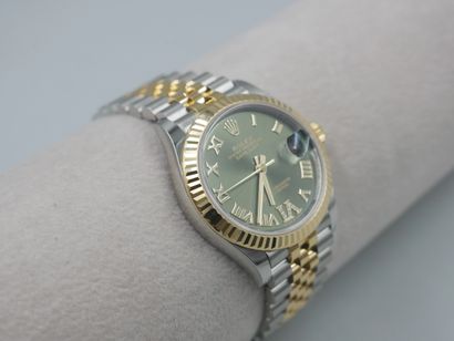 
ROLEX OYSTER PERPETUAL DATE JUST




Watch...